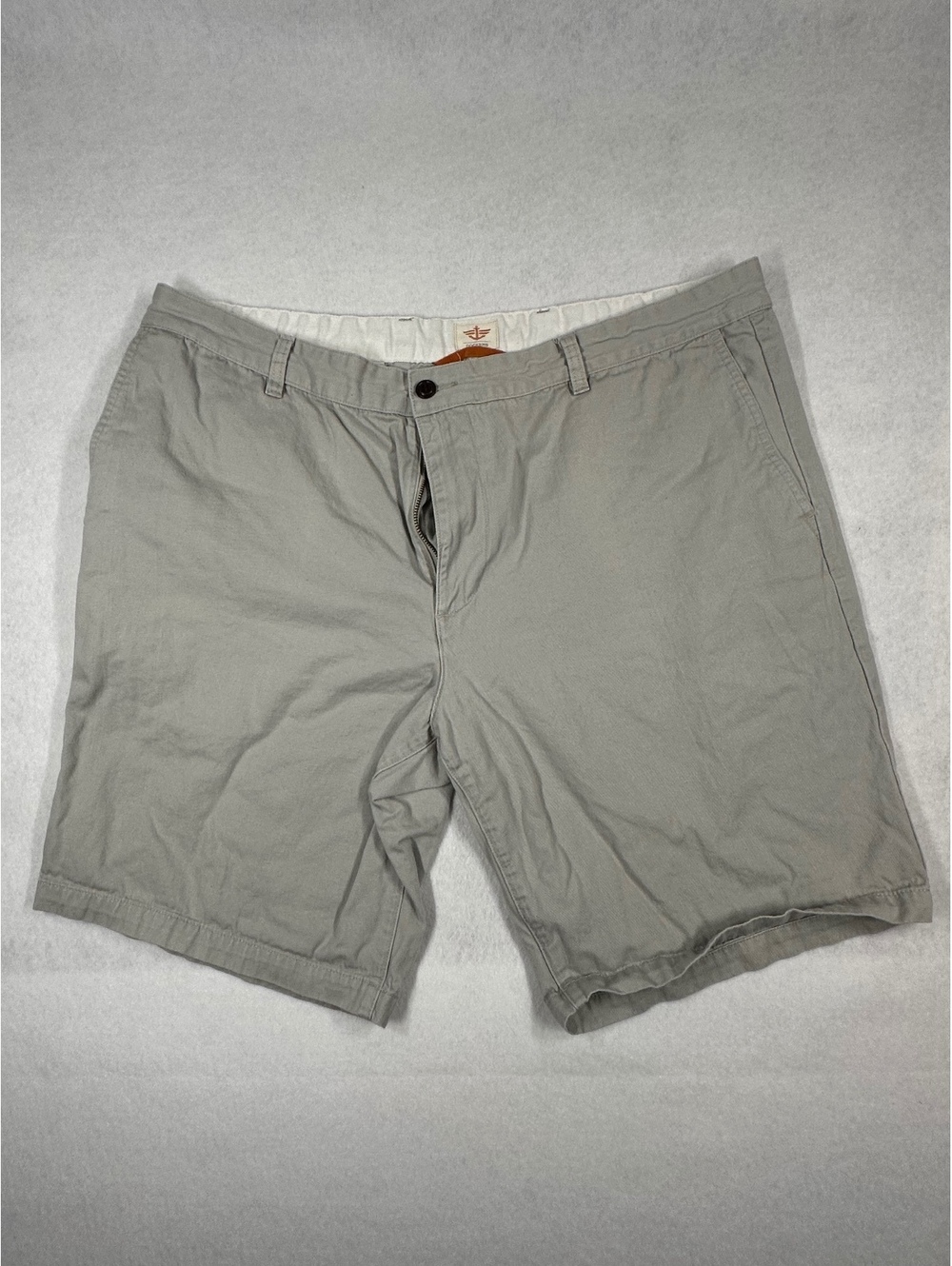 Dockers Men's Khaki Cotton Shorts Size 42 Beige Casual
